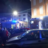 Požar so pogasili, stanovalci so na varnem