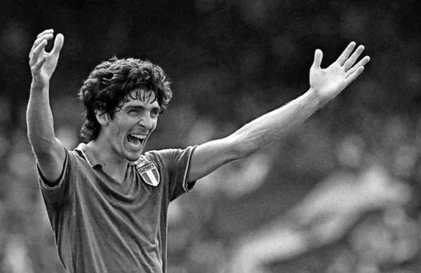 Paolo Rossi se je za vedno zapisal v nogometno zgodovino s 
predstavami na SP v Španiji leta 1982.