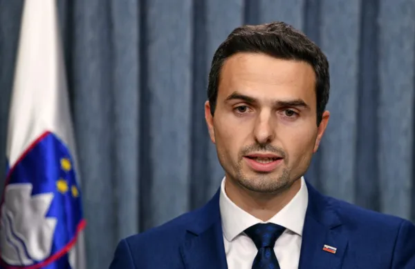 Obrambni minister Matej Tonin