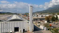 Občina s spremembo odloka znižuje nadomestilo zazidanim 
stavbnim zemljiščem za gospodarske  dejavnosti v mestu,  ostali 
bodo plačali enako kot letos.