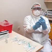 V Sloveniji se je začelo množično cepljenje proti covidu-19