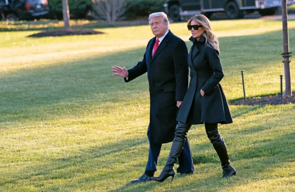 Trump se pritožuje, ker modne revije Melanie niso uvrstile na naslovnice