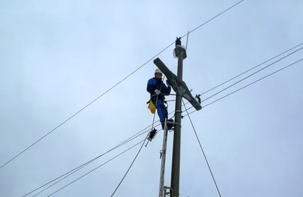 Odpravljajo okvare na električnem omrežju