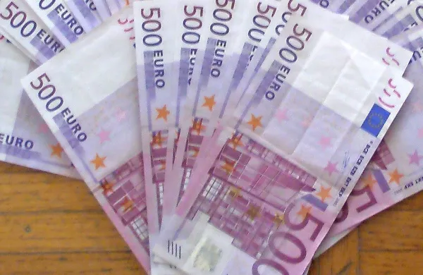 Zavod za zaposlovanje izplačal skoraj za tri milijone evrov pomoči