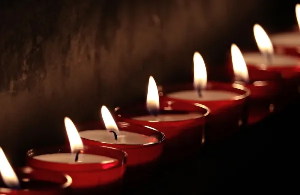 

V Federaciji BiH so zaradi tragedije za 4. januar razglasili dan 
žalovanja.