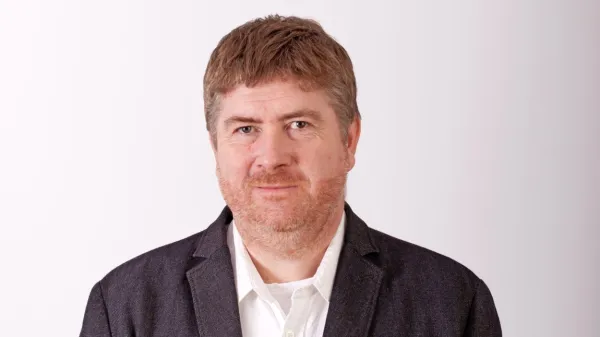 Dr. Rok Svetlič