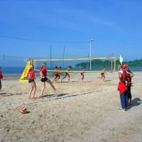 Odbojka na mivki na Sv. Katarini je bila pred leti prava poletna 
uspešnica.