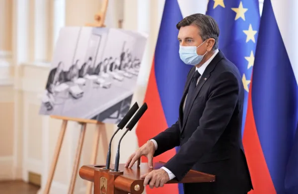 Predsednik republike Borut Pahor je danes v pisni izjavi obsodil 
sredin nasilni vdor privržencev predsednika ZDA Donalda Trumpa 
v poslopje ameriškega kongresa.