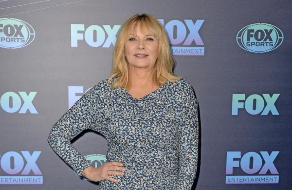 Kim Cattrall je v Seksu v mestu igrala vlogo razuzdane Samanthe 
Junes.