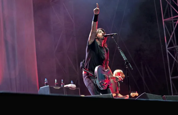 Foo Fighters na koncertu v Vili Manin avgusta  2012