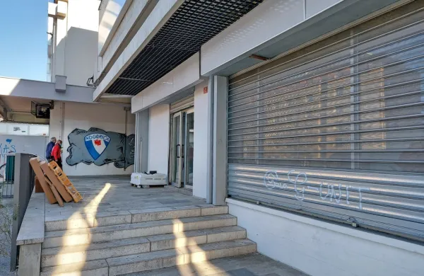 V teh dneh se začenja dodatna obnova prostorov centra kreativnih 
praks. Če bo situacija dovoljevala, naj bi ga odprli spomladi. 