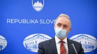 Aleš Hojs meni, da z razkritjem plač v policiji ni naredil nič nezakonitega.