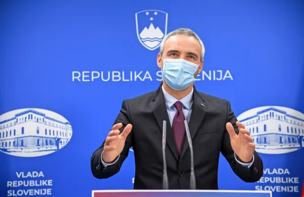 Minister za delo Janez Cigler Kralj
