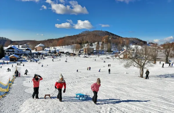 Tudi Lokve danes prijetno zapolnjene