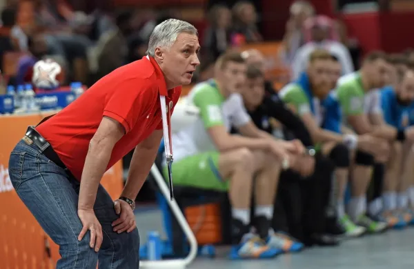 Jurij Ševcov (levo) je vodil belorusko reprezentanco proti Sloveniji 
tudi na svetovnem prvenstvu v Katarju pred šestimi leti.  