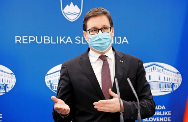 Minister Boštjan Koritnik