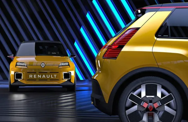 Renault je prvič uradno širši javnosti predstavil študijo novodobnega modela Renault 5, ki ga bo gnala samo elektrika. Šef 
Renaulta, Luca De Meo, pa je napovedal, da bo cena tega vozila, ko 
bo na trgu (predvidoma čez dve leti), zelo ugodna in dostopna 
širšemu krogu kupcev.