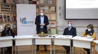 O prostorski problematiki Inštituta za oljkarstvo ZRS Koper so včeraj govorili (z leve) dr. Milena Bučar Miklavčič, dr. Rado Pišot, Tomaž 
Može in dr. Maja Podgornik.  