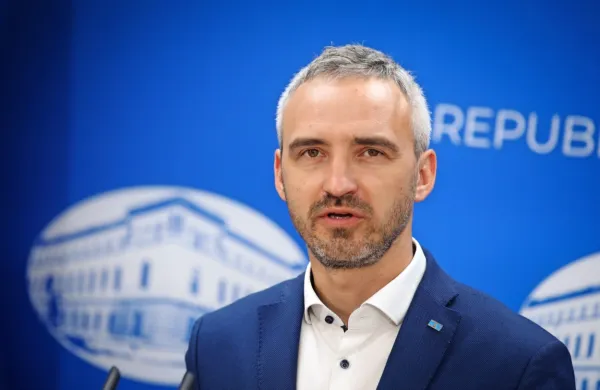 Minister Janez Cigler Kralj