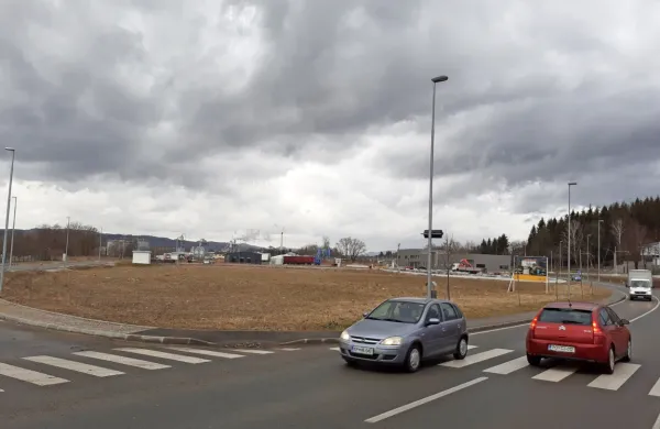 Z avtocestnim odsekom med Postojno in Jelšanami bo najbrž pridobila tudi industrijska cona v Ilirski Bistrici.  