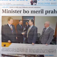 



Okoljski minister Marjan Podobnik je razveselil Ankarančane z 
napovedanimi meritvami prahu  v koprskem pristanišču.