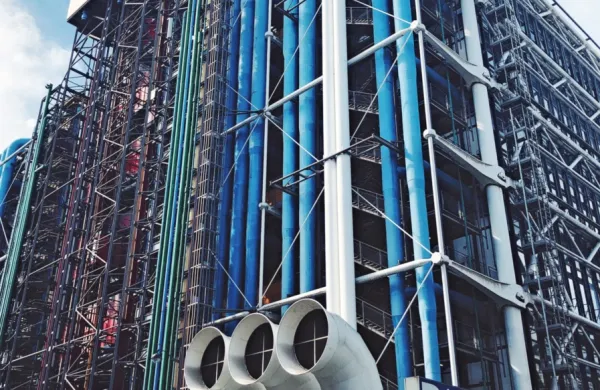 Center Pompidou sta zasnovala znana arhitekta Renzo Piano in 
Richard Rogers. (Foto: Biljana Pavlović)