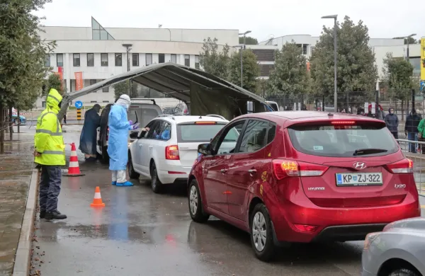 Zanimanje za opravljanje hitrih testov je bilo v Istri veliko, a to ni zadržalo povečanja števila okuženih. 