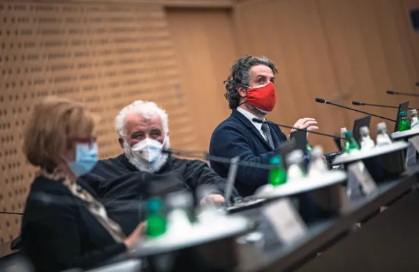 Z današnje seje (foto vir: Vlada RS/Twitter)
