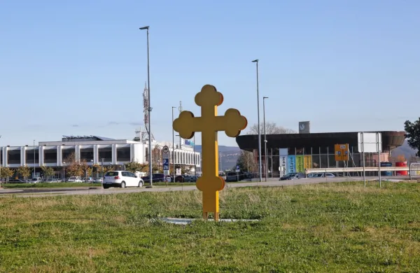 Pravoslavne cerkve na tej lokaciji ne bo,  je danes napovedal župan 
Aleš Bržan. 