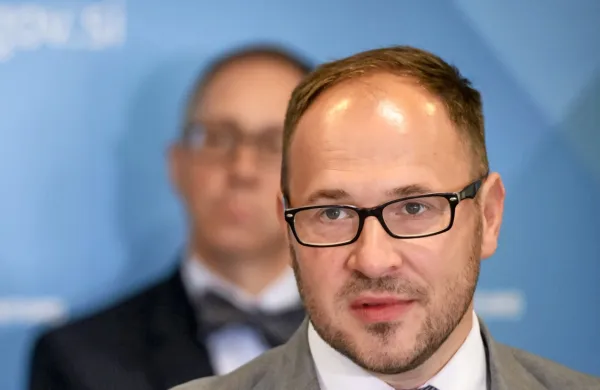 Minister za infrastrukturo Jernej Vrtovec