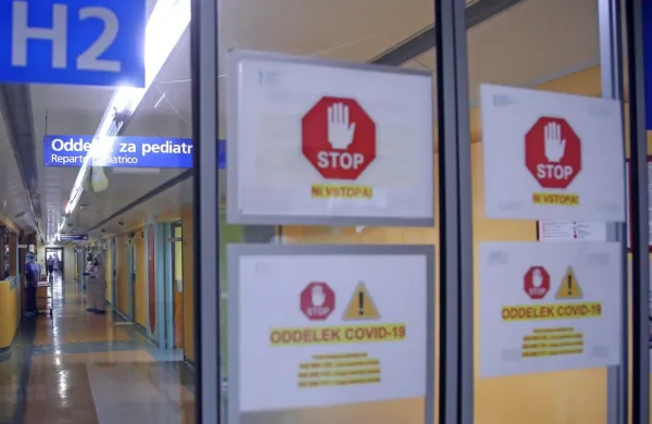 V četrtek ob 12.033 testih potrdili 1294 okužb