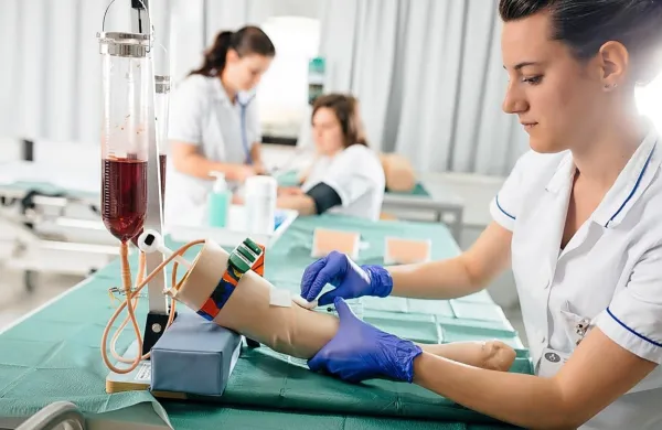 Študenti so vaje pogrešali, a veselili so se jih le kratek čas - vaj v 
živo s prihodnjim tednom ne bo več; slika je simbolična.