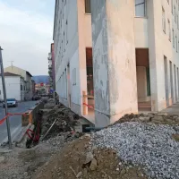 Zamenjati so morali vodovodno cev