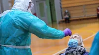 Ali se bodo tako kot učitelji hitro testirali tudi učenci in dijaki, še 
ni jasno.