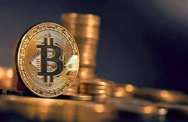 Tesla investirala v Bitcoin!