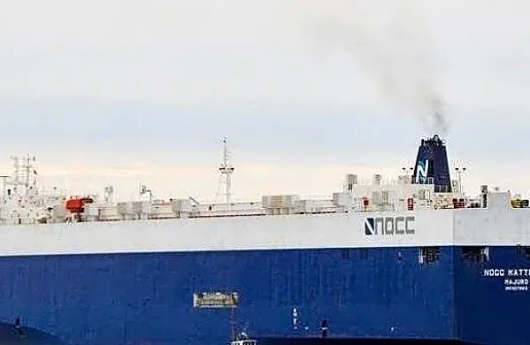 Ro-ro trajekt NOCC Kattegat je trenutno  v Pireju na preimenovanju 
v Neptune Koper, danes zvečer pa bo odplul proti Kopru.  