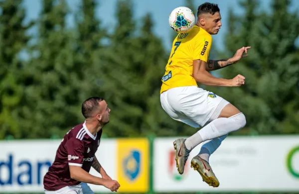 Mitja Križan konec avgusta 2019 na tekmi s Triglavom, kjer je 
prejel rdeči karton. 
