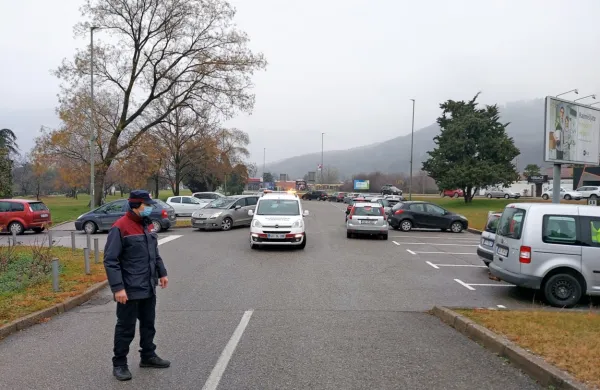 Medobčinski redarji v epidemiji tesno sodelujejo s civilno zaščito, 
policijo ... 