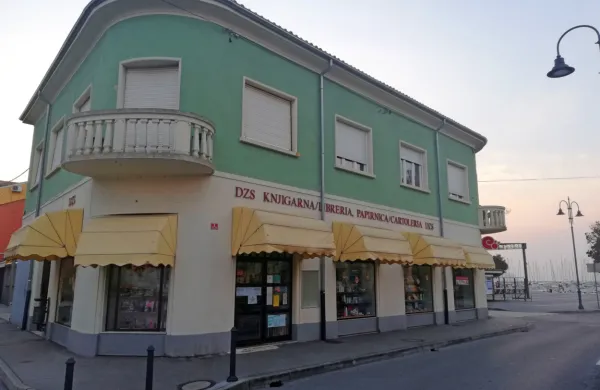 Bodo v poslovalnici tudi tiskali in fotokopirali?