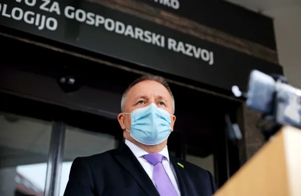 Minister za gospodarstvo Zdravko Počivalšek