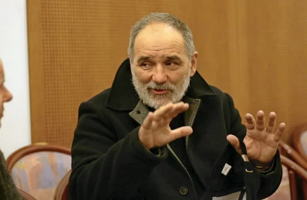Đorđe Bala&scaron;ević: &ldquo;Ljubezen je aktualnej&scaron;a od politike&rdquo;