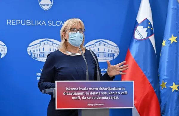 Ada Hočevar Grom