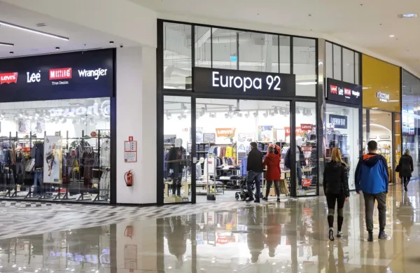 V obalno-kra&scaron;ki regiji se zapirajo nekatere trgovine