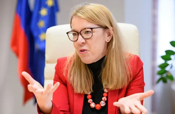 Ministrica za Slovence v zamejstvu in po svetu Helena Jaklitsch