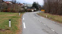Direkcija za infrastrukturo in Občina Ajdovščina bosta letos začeli 
obnavljati državno cesto med Ajdovščino in Lokavcem, ob njej 
bodo  uredili tudi kolesarsko stezo. 