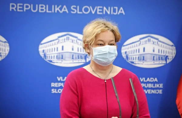 Mateja Logar, vodja strokovne svetovalne skupine