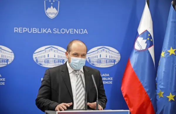 Minister Janez Poklukar