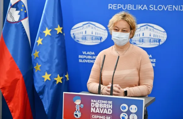 “Bistvenega zmanjševanja okužb v splošni populaciji v Sloveniji 
ni, stanje je stabilno, a ne idealno,” je  ocenila Mateja Logar, vodja 
svetovalne skupine pri ministrstvu za zdravje.