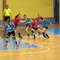 Izolanka Sara Hodžić (z žogo) je osemkrat vendarle ušla gosti 
Mlinotestovi obrambi.