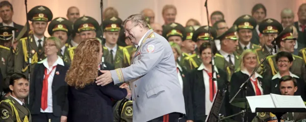 Nastop Tržaškega partizanskega zbora Pinko Tomažič z zborom in 
orkestrom Rdeče armade v Stožicah je bil  zame nepozabno 
doživetje. 